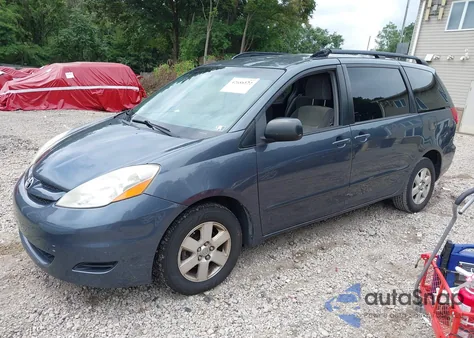 2010 Toyota Sienna Le from USA, damaged, VIN 5TDKK4CC9AS320898